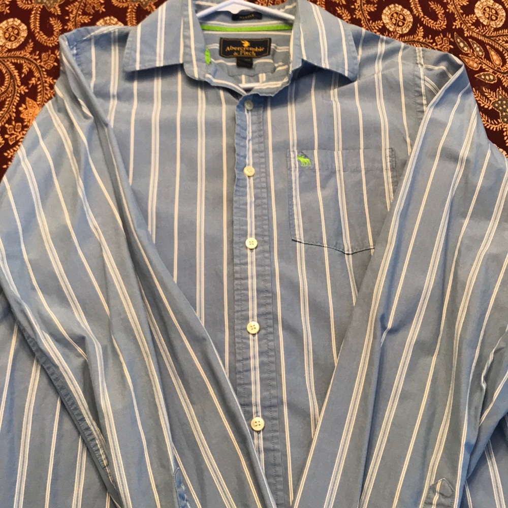 Abercrombie & Fitch Button Up